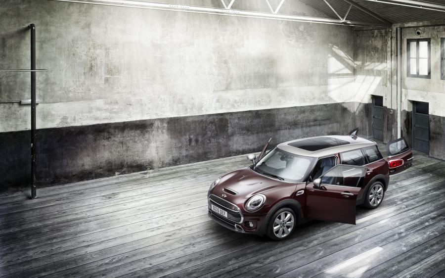  Mini Cooper S Clubman 2015 года  (фото 4 из 29)